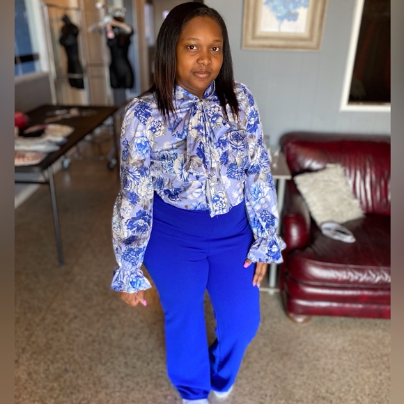 Dani Blue Floral Trumpet Sleeve Pant Set - Picture 6 of 12